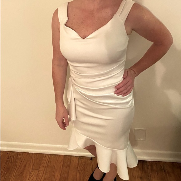 Dress - Picture 6 of 6